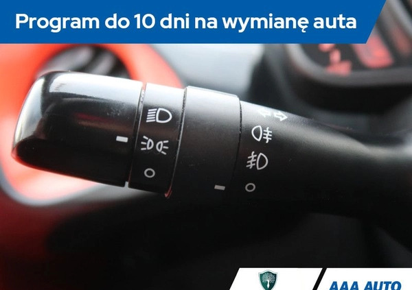Toyota Aygo cena 33000 przebieg: 152674, rok produkcji 2015 z Kazimierz Dolny małe 254